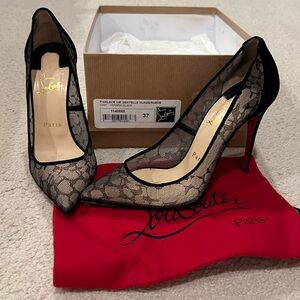 Christian Louboutin Pigalace Sz 37
